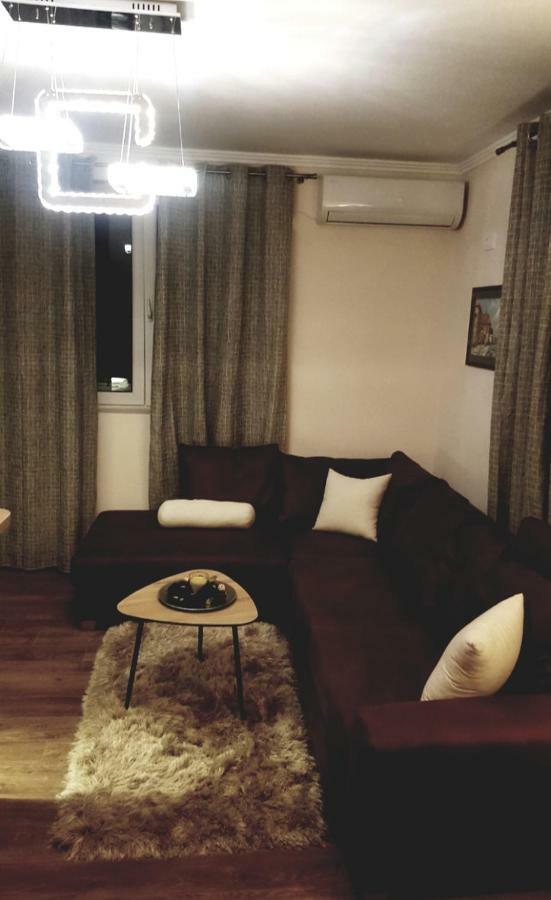 Apartmani Stari Grad Чачак Екстер'єр фото
