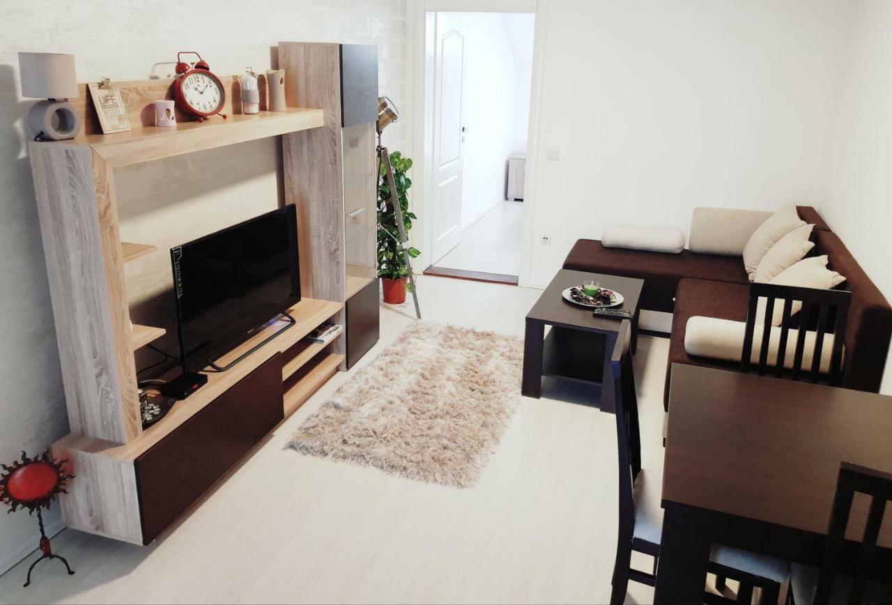 Apartmani Stari Grad Чачак Екстер'єр фото
