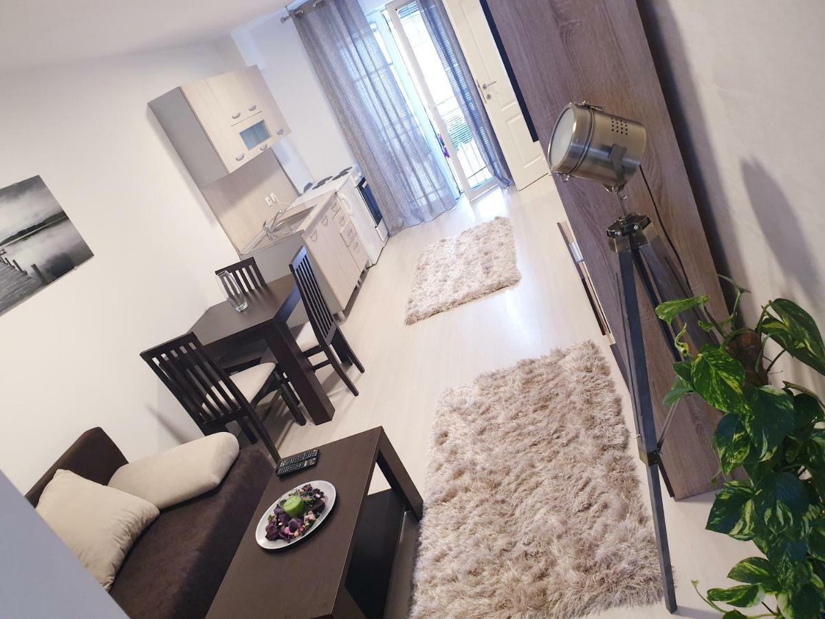 Apartmani Stari Grad Чачак Екстер'єр фото