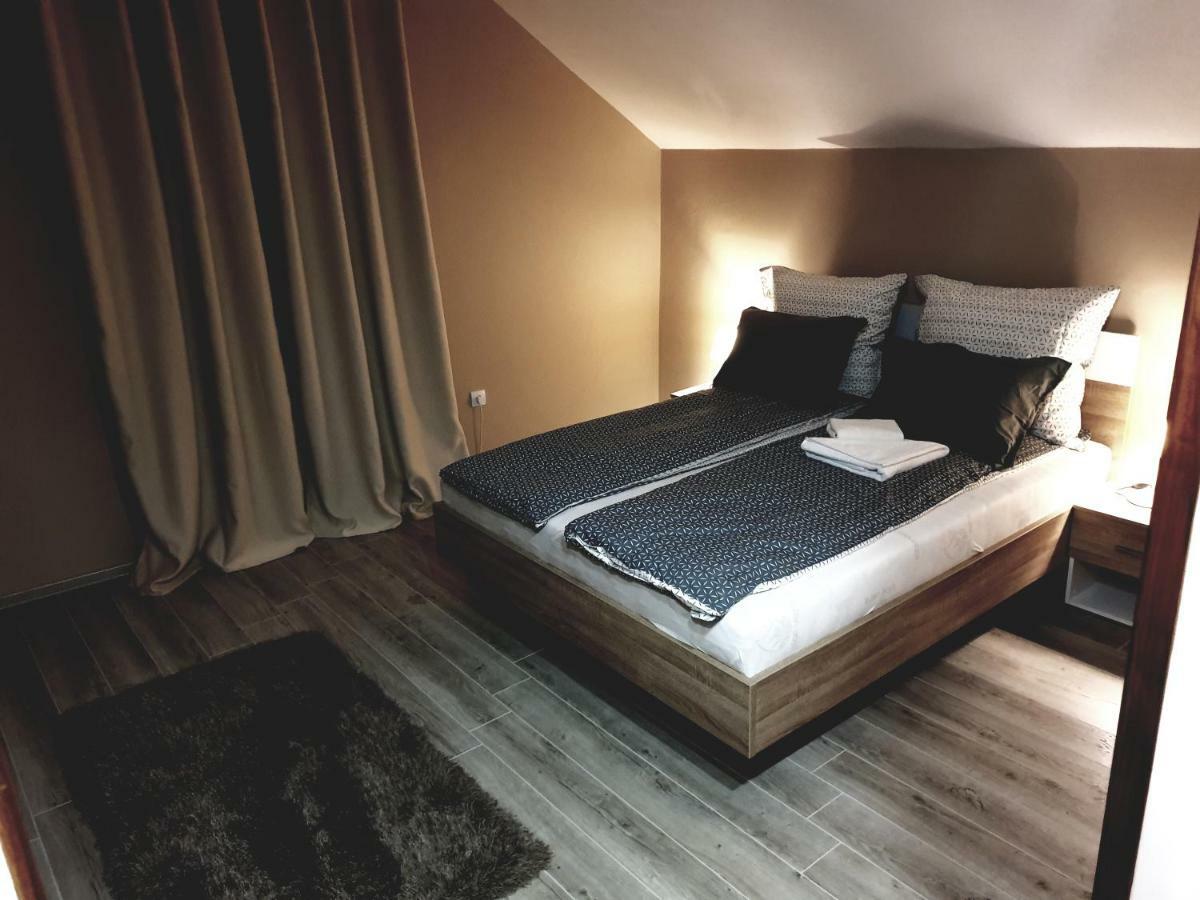 Apartmani Stari Grad Чачак Екстер'єр фото