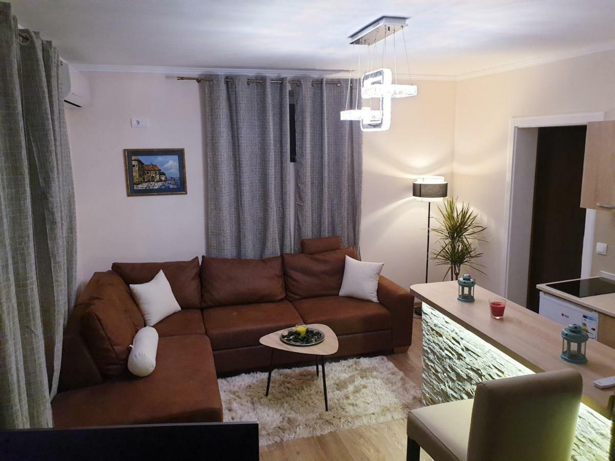 Apartmani Stari Grad Чачак Екстер'єр фото
